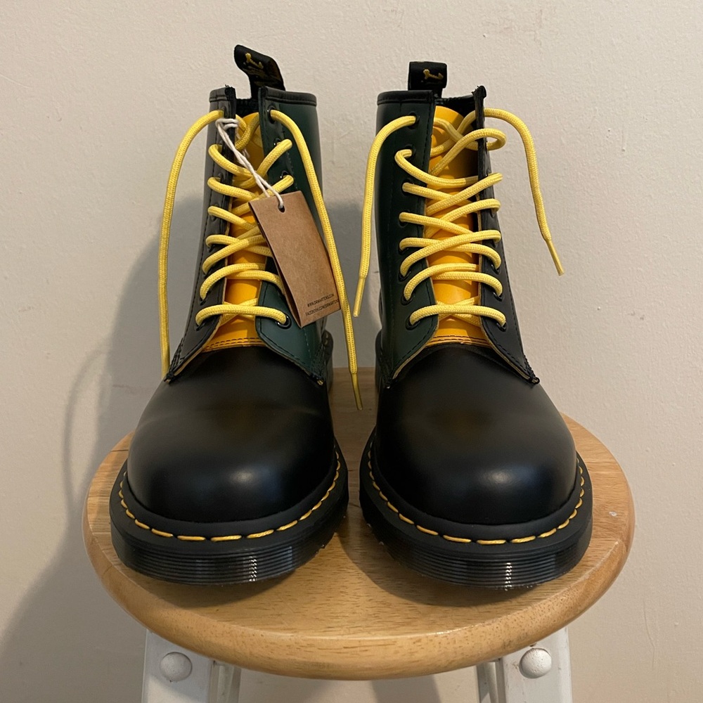1460 Dr Martens boots